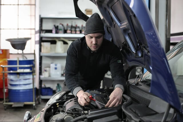 car-repair-social